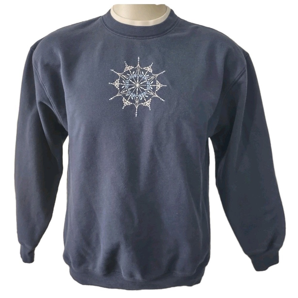 M&C Sportswear Sweatshirt Women Large Blue  Cabin Cottage Core Graphic Snowflake